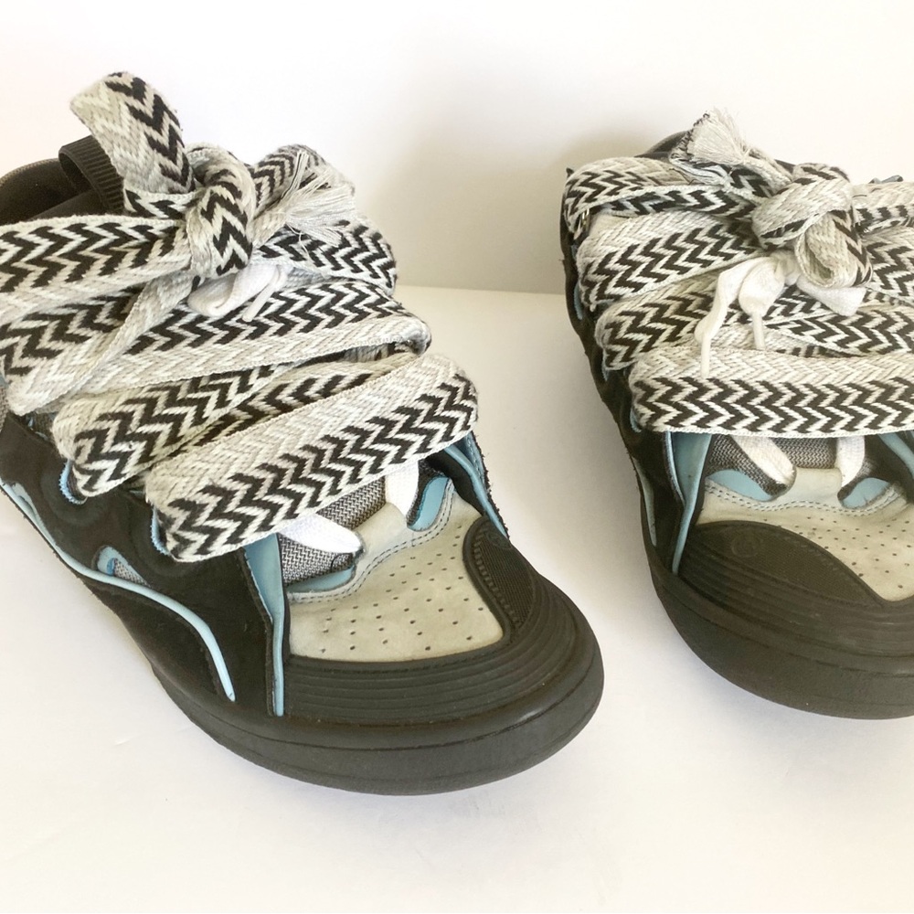 Stylish Kids Black and Blue Sneakers sz 10